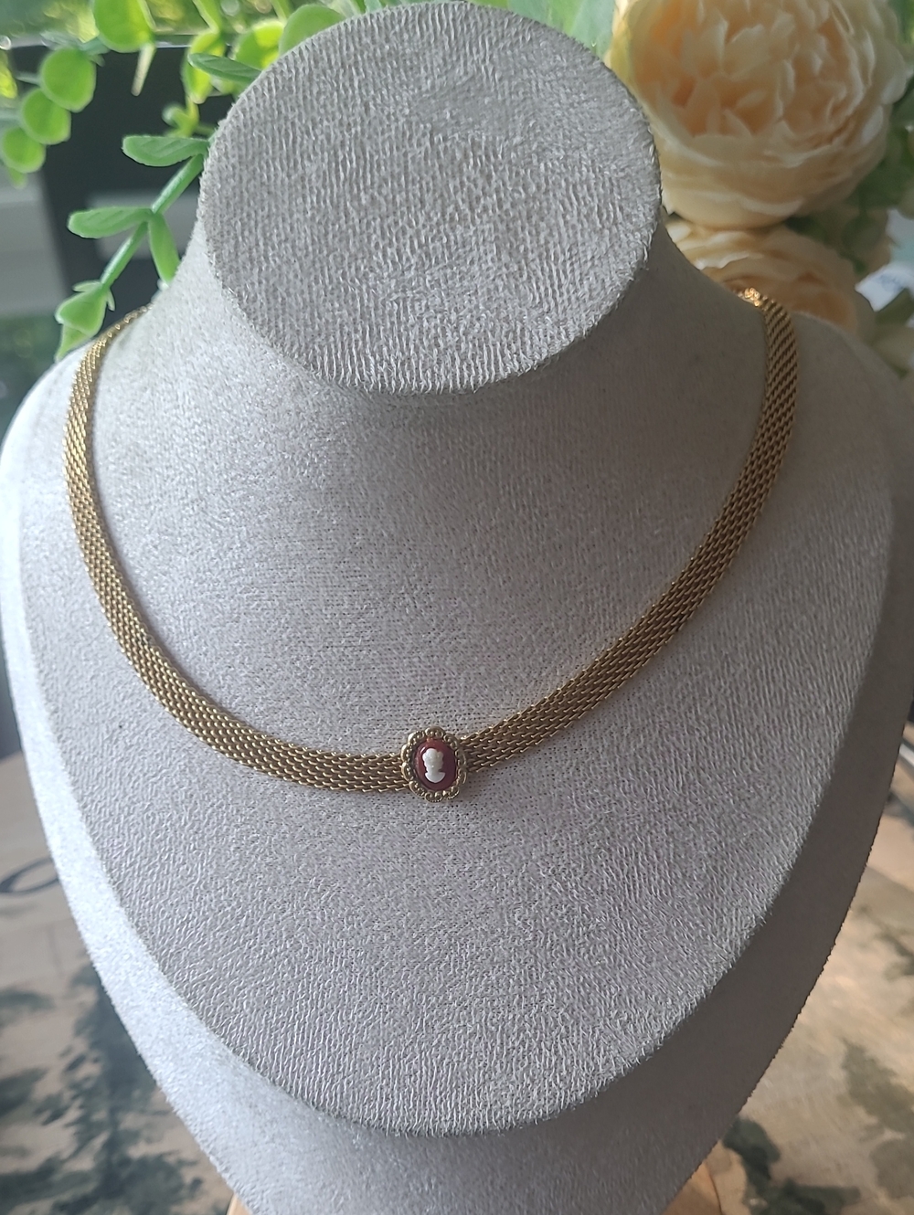 vintage Park Lane gold-tone mesh cameo choker necklace